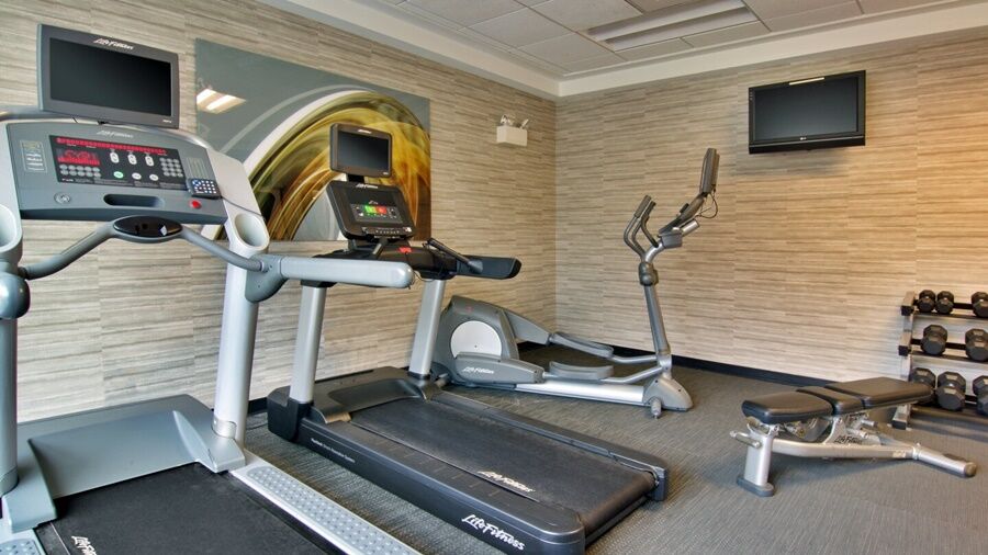 Courtyard By Marriott Clarksville Bagian luar foto